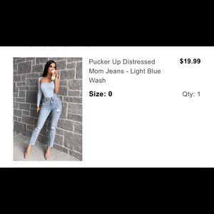 WOMENS JEANS (FASHION NOVA)